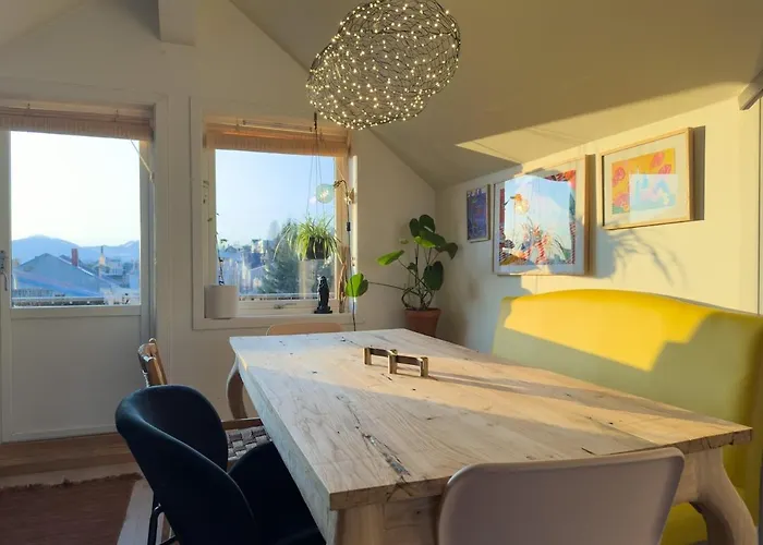 Cozy And Loft In *